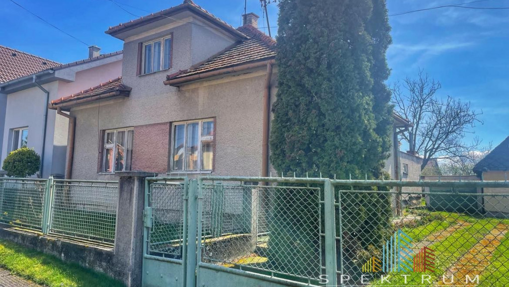 REZERVOVANÉ...Exkluzívna ponuka 4 izb. domu v Dolných Našticiach s pozemkom 741m2