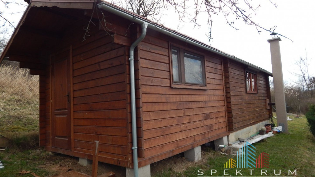 SPEKTRUM REALITY- Na Predaj záhradná chata s pozemkom 1108 m2, Dlžín, okres Prievidza