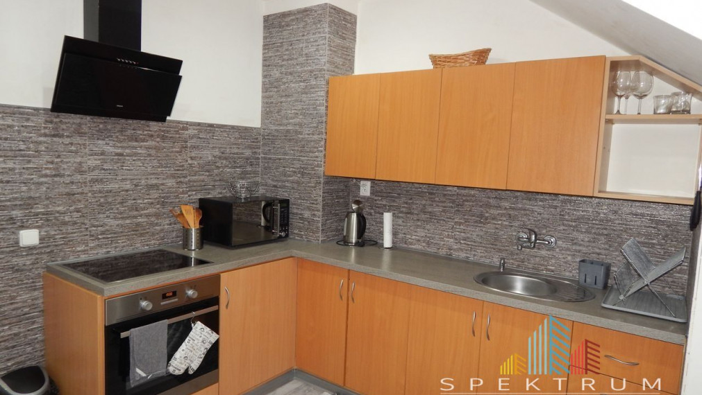 SPEKTRUM  REALITY- Na PRENÁJOM 1-izbový byt, 38 m2, okres Žiar Nad Hronom, ul. M. R. Štefánika