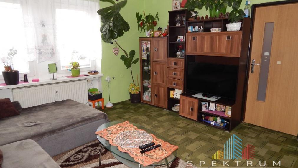 EXKLUZÍVNE- SPEKTRUM REALITY- Na Predaj 2-izbový byt, 63 m2 Handlová, ul. 29.Augusta