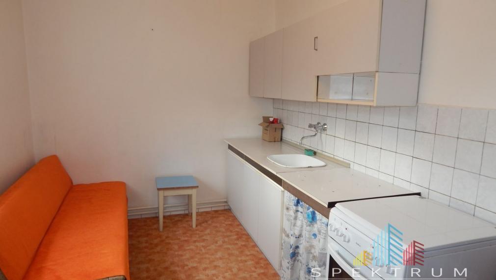 SPEKTRUM  REALITY- Na Predaj 2-izbový byt, 63.40 m2, Sebedražie, okres Prievidza