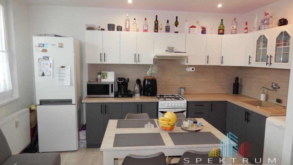 EXKLUZÍVNE- SPEKTRUM REALITY- Na Predaj 1-izbový byt, 38.4 m2, Handlová, ul. Morovnianská cesta