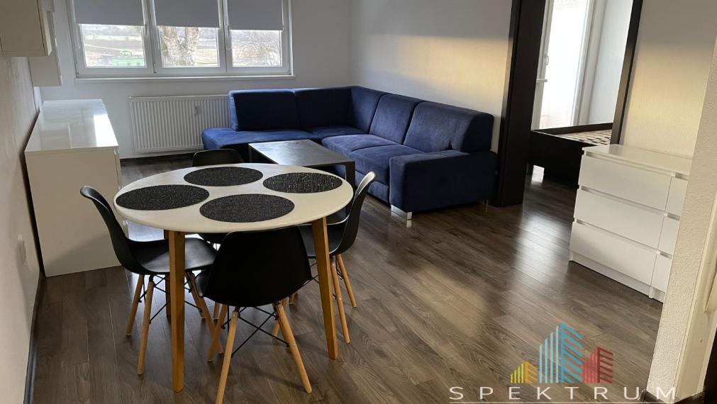 Rezervované...Na prenájom 2 izb. byt Bánovce n/B s loggiou