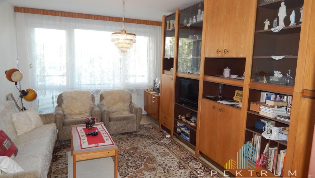 EXKLUZÍVNE-SPEKTRUM REALITY- Na Predaj 2-izbový byt, 63 m2, 3x Loggia, okres Žiar Nad Hronom