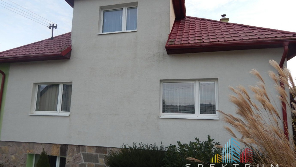 SPEKTRUM REALITY- Na predaj komplet rekonštruovaný rodinný dom s pozemkom 1784 m2, Lovčica - Trubín, okres Žiar nad Hronom