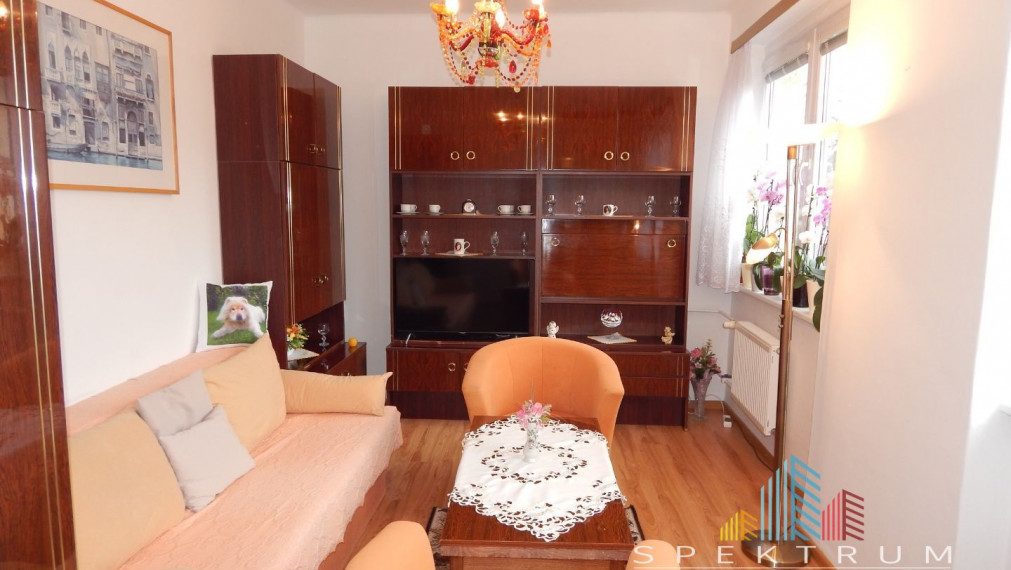 PREDANÉ-EXKLUZÍVNE-SPEKTRUM REALITY- Na Predaj 1-izbový byt, 29 m2, Handlová, ulica Lipová.