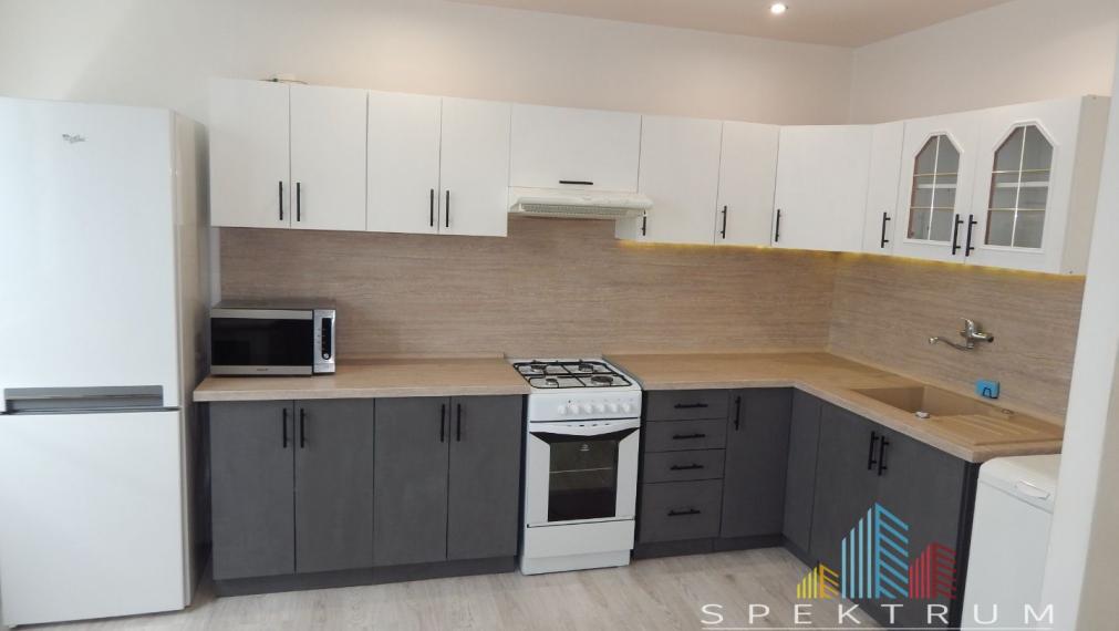 EXKLUZÍVNE- SPEKTRUM REALITY- Na Predaj 1-izbový byt, 38.4 m2, Handlová, ul. Morovnianská cesta