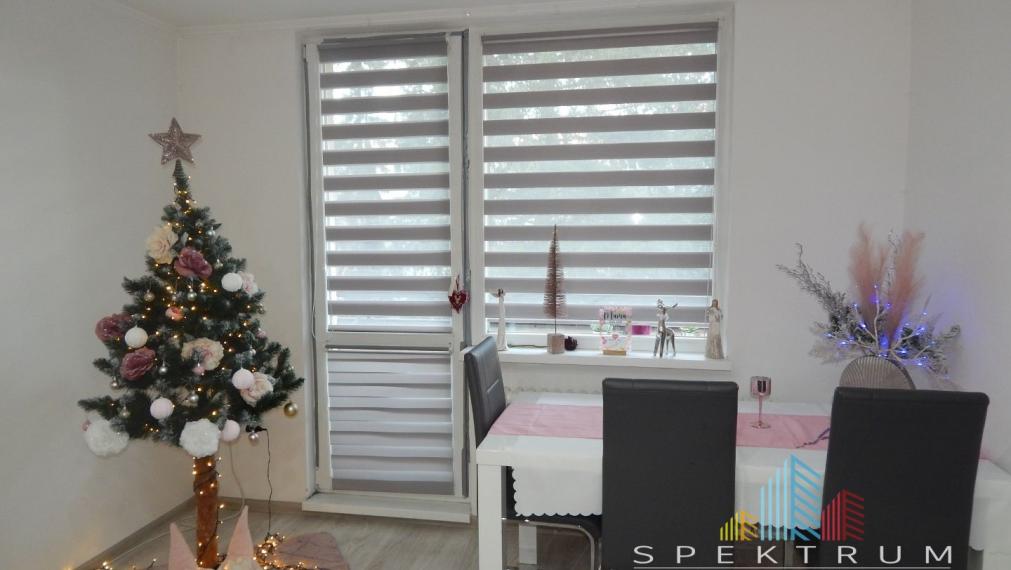 SPEKTRUM REALITY- Na Predaj 3-izbový veľkometrážny byt, 80 m2, dva balkóny, Handlová, okres Prievidza