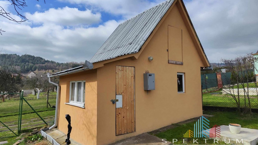 SPEKTRUM REALITY- Na Predaj dve záhradné chatky s pozemkom 1618 m2, záhradkárska osada ,, Mlynárka " Handlová, okres Prievidza