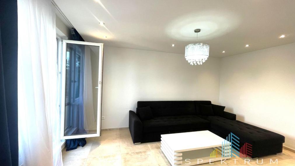 Rezervované...Prenájom krásneho 2 izb bytu v Bánovciach n/B s balkónom