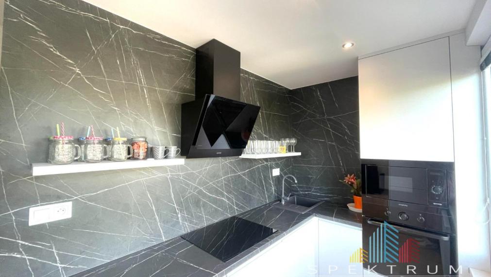 Rezervované...Prenájom krásneho 2 izb bytu v Bánovciach n/B s balkónom