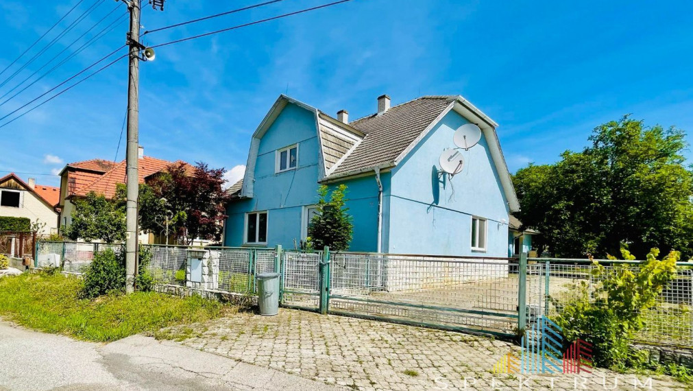 REZERVOVANÉ...Znížená cena !! Exkluzívne na predaj RD - Svinná s pozemkom 1748m2