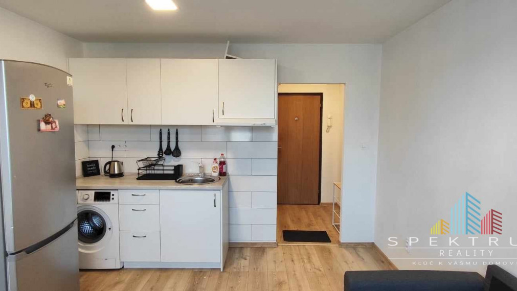 SPEKTRUM REALITY- Na Predaj garsónka, 20 m2, okres Prievidza, ul. Energetikov