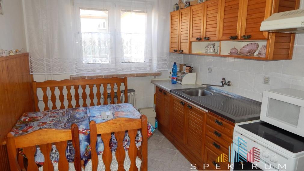 SPEKTRUM REALITY- Na Predaj 3-izbový byt, 82 m2, Handlová, ul. 29.Augusta