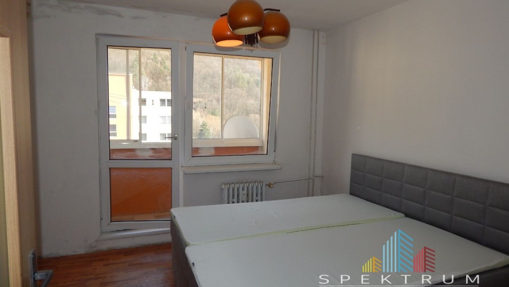 SPEKTRUM REALITY- Na Predaj 3-izbový byt s loggiou 73 m2, Horná Ves, okres Žiar nad Hronom