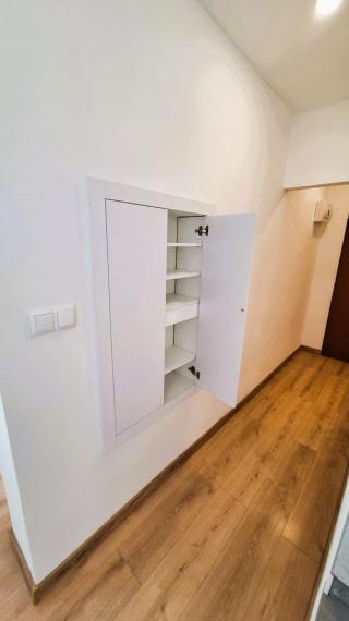 Rezervované...TOP/ Rybany - 2 izbový byt s loggiou a s garážou