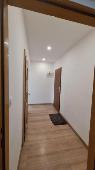 Rezervované...TOP/ Rybany - 2 izbový byt s loggiou a s garážou