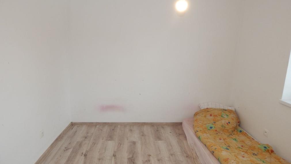 SPEKTRUM REALITY- Na Predaj 4- izbový rodinný dom s pozemkom 1200 m2, Opatovce nad Nitrou, okres Prievidza