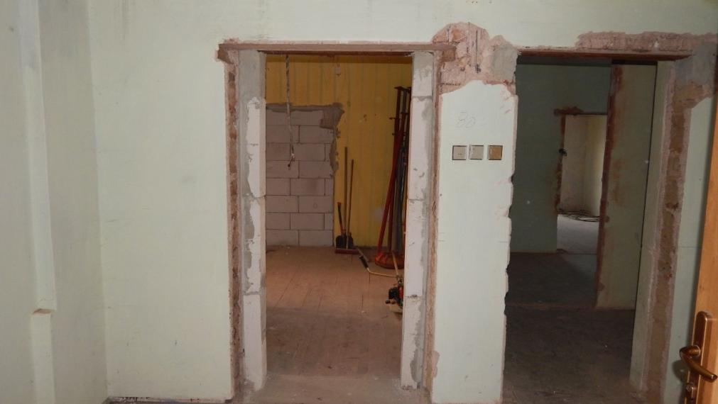 SPEKTRUM REALITY - Na Predaj 3 -izbový rodinný dom s pozemkom 722 m2, Handlová