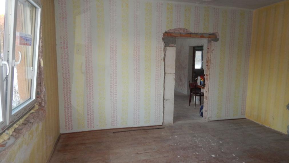 SPEKTRUM REALITY - Na Predaj 3 -izbový rodinný dom s pozemkom 722 m2, Handlová