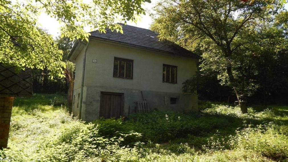 SPEKTRUM REALITY- Na predaj 3-izbový rodinný dom s pozemkom 1840 m2, Valaská Bela, okres Prievidza