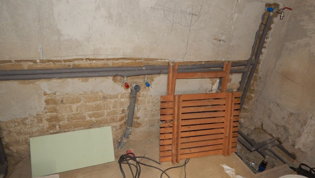 SPEKTRUM REALITY- Na predaj 3-izbový rodinný dom s pozemkom 1840 m2, Valaská Bela, okres Prievidza