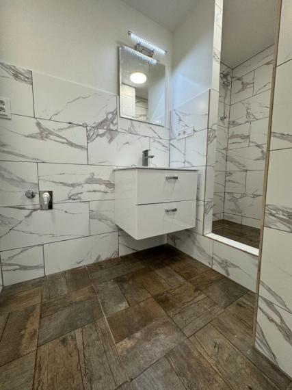 SPEKTRUM REALITY- Na PREDAJ 3 -izbový byt, 57 m2, Handlová, ul. ČSA