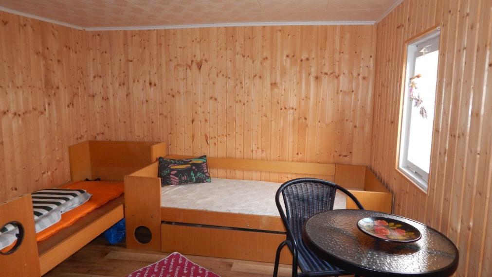 SPEKTRUM REALITY- Na Predaj dve záhradné chatky s pozemkom 1618 m2, záhradkárska osada ,, Mlynárka " Handlová, okres Prievidza