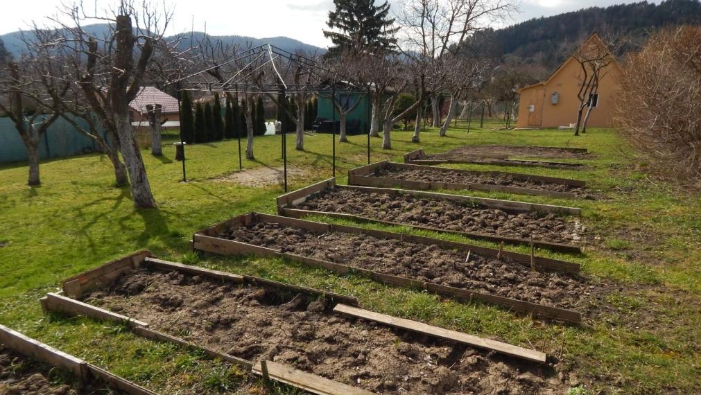 SPEKTRUM REALITY- Na Predaj dve záhradné chatky s pozemkom 1618 m2, záhradkárska osada ,, Mlynárka " Handlová, okres Prievidza