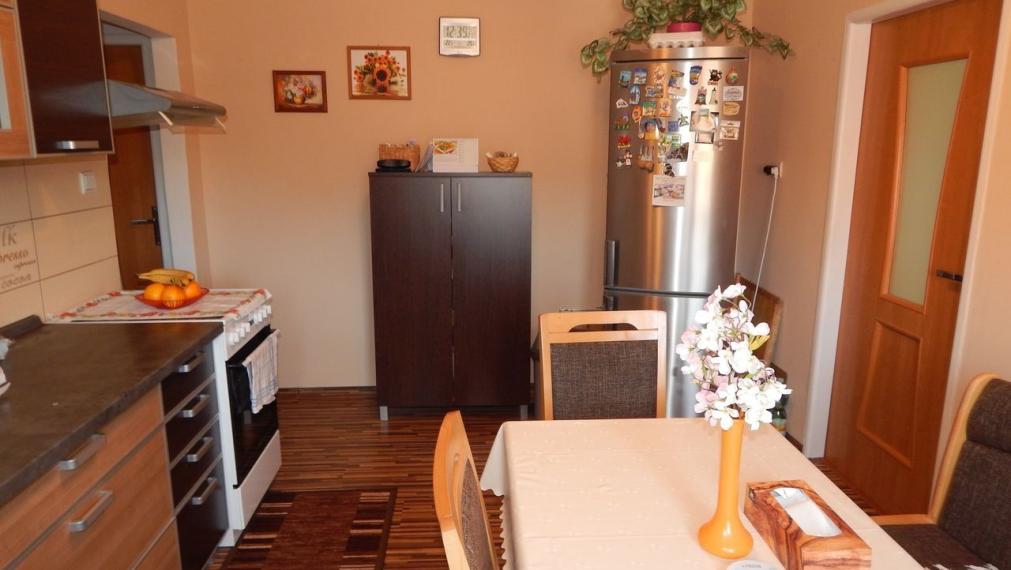 SPEKTRUM REALITY- Na Predaj veľkometrážny 4-izbový byt 105 m2, Handlová, 29.Augusta