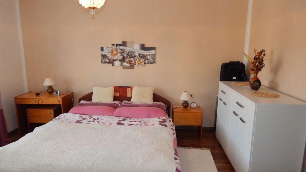 SPEKTRUM REALITY- Na Predaj veľkometrážny 4-izbový byt 105 m2, Handlová, 29.Augusta