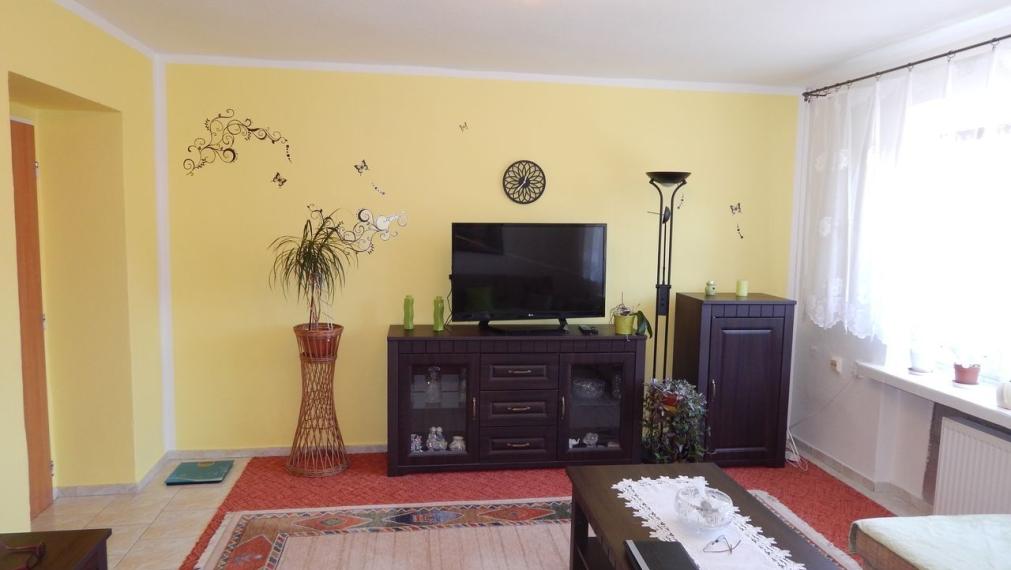 SPEKTRUM REALITY- Na Predaj veľkometrážny 4-izbový byt 105 m2, Handlová, 29.Augusta