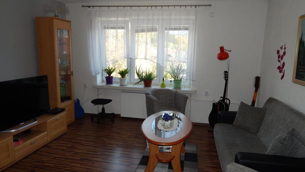 SPEKTRUM REALITY- Na Predaj veľkometrážny 4-izbový byt 105 m2, Handlová, 29.Augusta