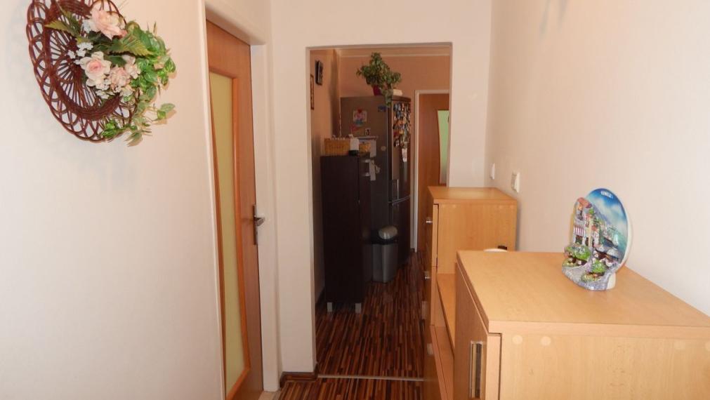 SPEKTRUM REALITY- Na Predaj veľkometrážny 4-izbový byt 105 m2, Handlová, 29.Augusta