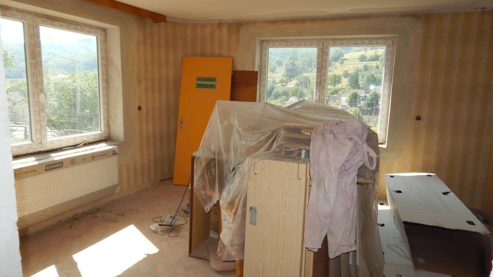 EXKLUZÍVNE-SPEKTRUM REALITY- Na predaj  7-izbový rodinný dom s pozemkom  1109 m2, Valaská Bela, okres Prievidza