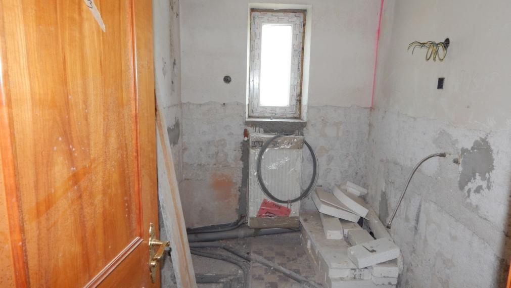 EXKLUZÍVNE-SPEKTRUM REALITY- Na predaj  7-izbový rodinný dom s pozemkom  1109 m2, Valaská Bela, okres Prievidza