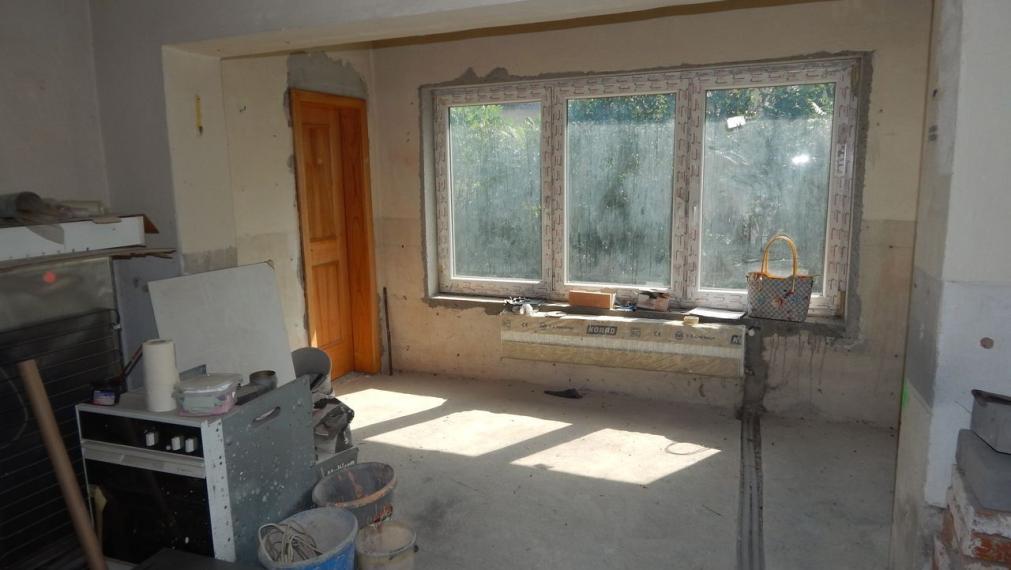 EXKLUZÍVNE-SPEKTRUM REALITY- Na predaj  7-izbový rodinný dom s pozemkom  1109 m2, Valaská Bela, okres Prievidza