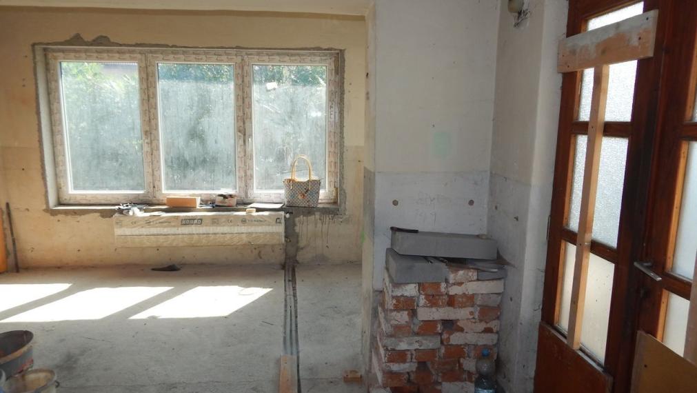 EXKLUZÍVNE-SPEKTRUM REALITY- Na predaj  7-izbový rodinný dom s pozemkom  1109 m2, Valaská Bela, okres Prievidza