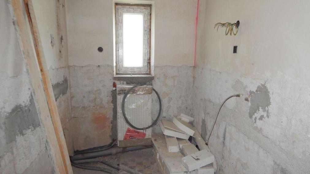 EXKLUZÍVNE-SPEKTRUM REALITY- Na predaj  7-izbový rodinný dom s pozemkom  1109 m2, Valaská Bela, okres Prievidza