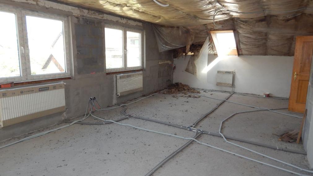 EXKLUZÍVNE-SPEKTRUM REALITY- Na predaj  7-izbový rodinný dom s pozemkom  1109 m2, Valaská Bela, okres Prievidza