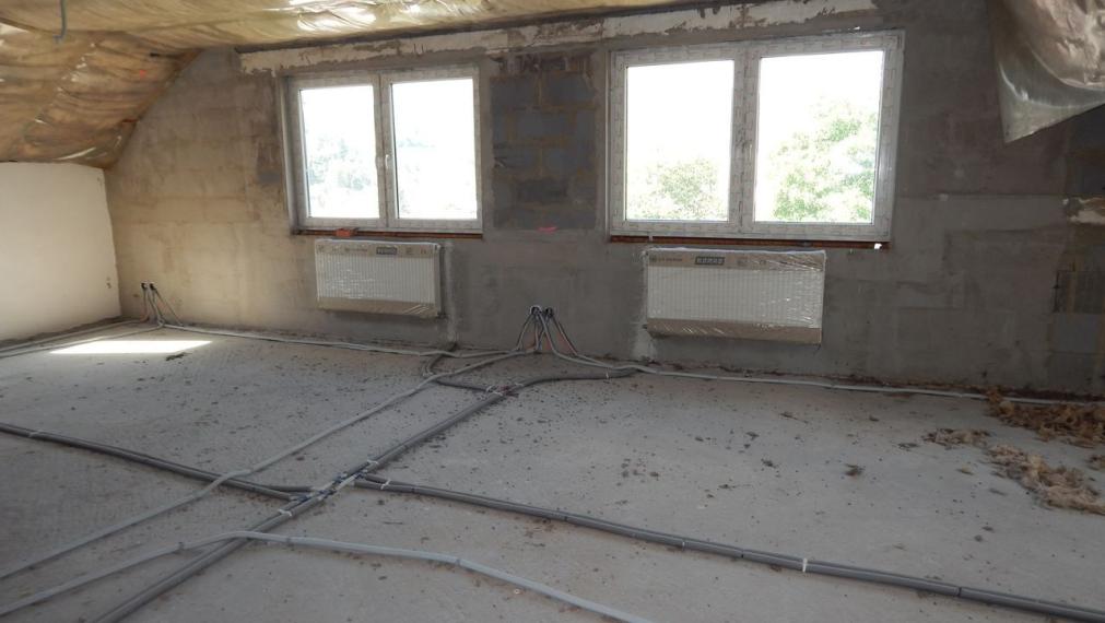 EXKLUZÍVNE-SPEKTRUM REALITY- Na predaj  7-izbový rodinný dom s pozemkom  1109 m2, Valaská Bela, okres Prievidza