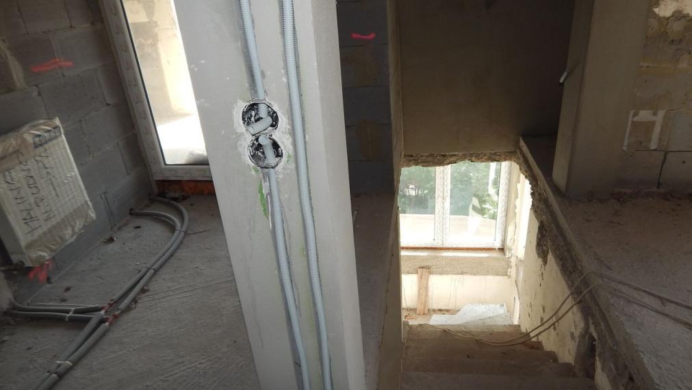 EXKLUZÍVNE-SPEKTRUM REALITY- Na predaj  7-izbový rodinný dom s pozemkom  1109 m2, Valaská Bela, okres Prievidza