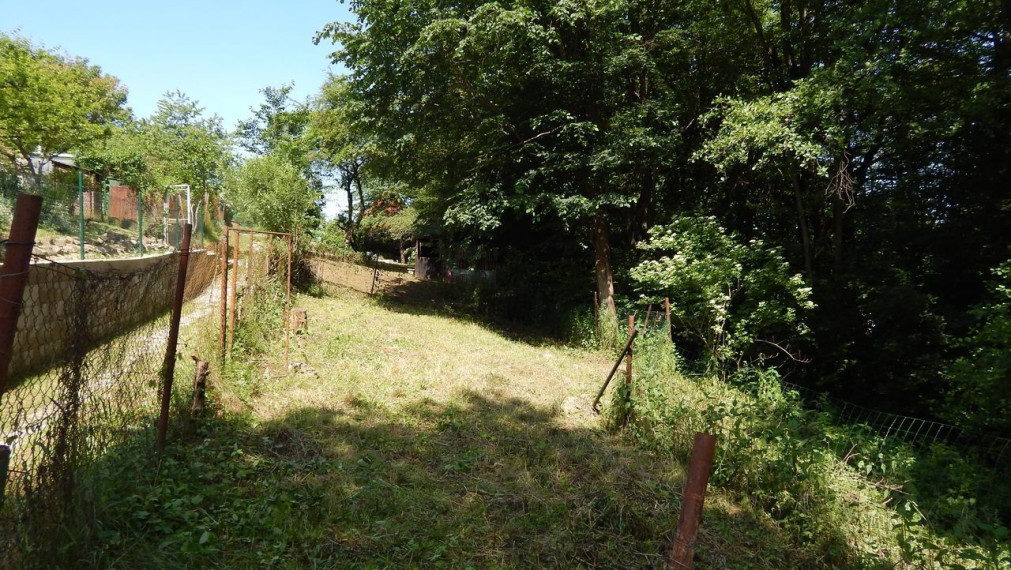 SPEKTRUM REALITY- Na predaj záhrada 348 m2, Handlová, okres Prievidza