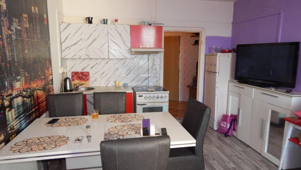 SPEKTRUM REALITY- Na PREDAJ garsónka, 23 m2 s loggiou, okres Žiar nad Hronom