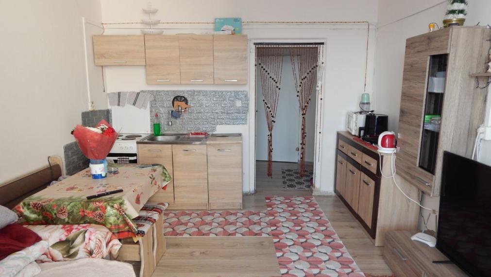 SPEKTRUM REALITY- Na PREDAJ garsónka, 23 m2 s loggiou, okres Žiar nad Hronom