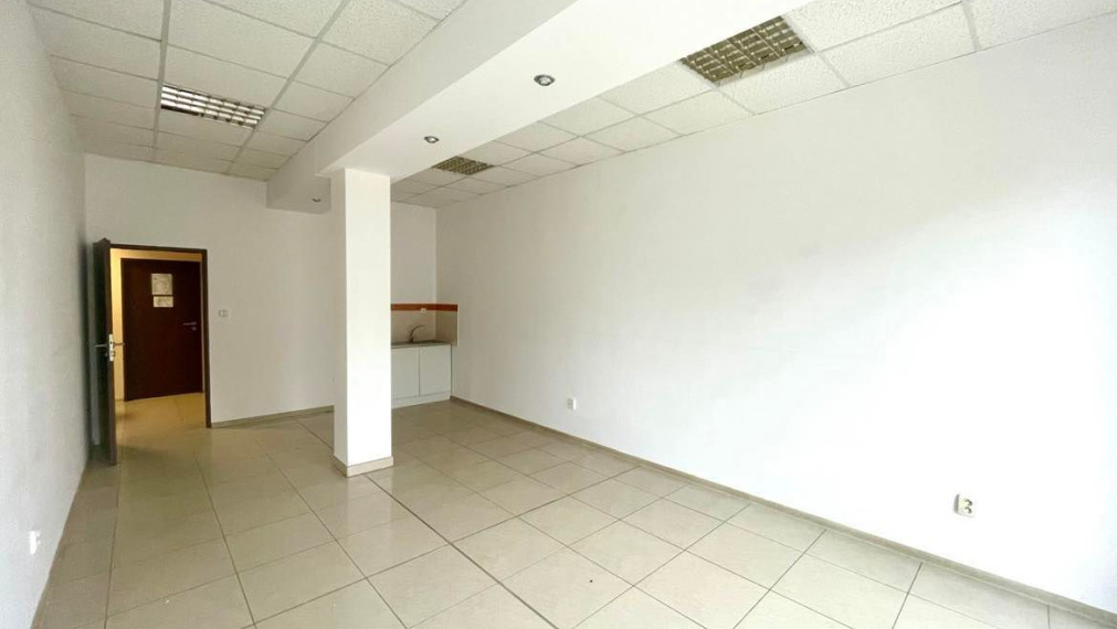 Na prenájom kancelária v centre mesta BN