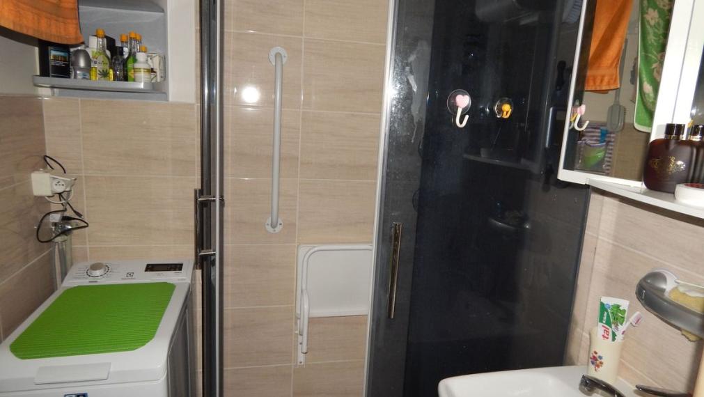 SPEKTRUM REALITY- Na Predaj 3-izbový  byt, 63 m2 s balkónom, Vyhne, okres Žiar nad Hronom