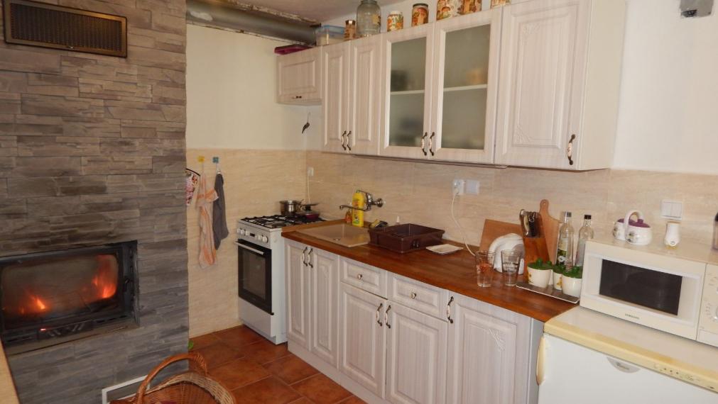 PREDANÉ! SPEKTRUM REALITY - Na Predaj  2-izbový rodinný dom s pozemkom 196 m2 , Horná Ves, okres Prievidza