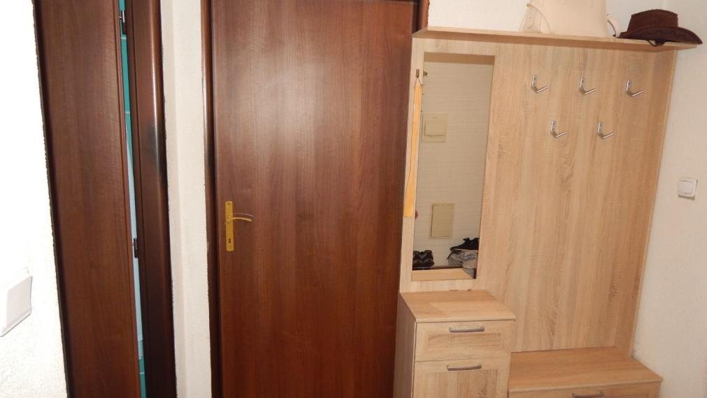 PREDANÉ! SPEKTRUM REALITY - Na Predaj  2-izbový rodinný dom s pozemkom 196 m2 , Horná Ves, okres Prievidza