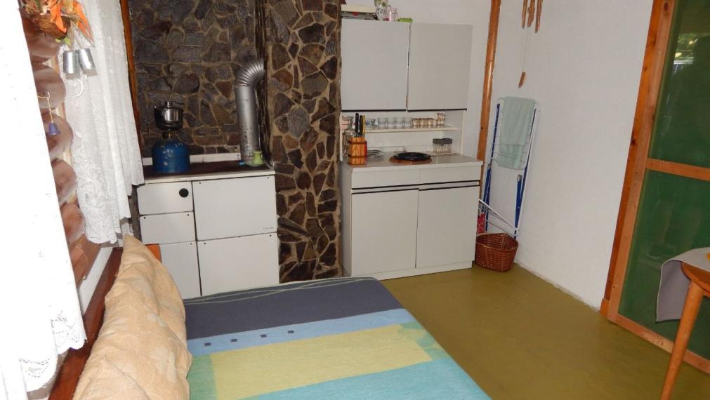 SPEKTRUM REALITY- Na Predaj záhradná chata s pozemkom 464 m2,, záhradkárska osada SNP pri Gewise " Handlová